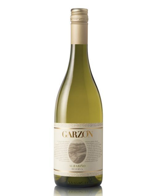 albarino-bodega-garzon-reserva-shelved-wine