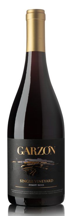 pinot-noir-single-vineyard-bodega-garzon-single-vineyard-shelved-wine